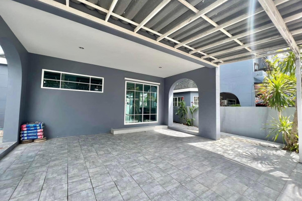 Winston Village. New house with 3 bedrooms in the village close to Sukhumvit Road