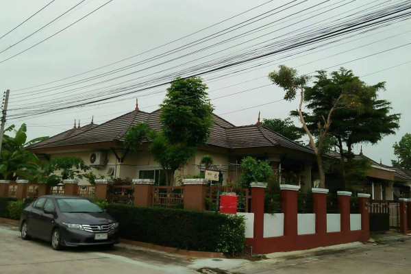 3 bedrooms house in a village. Sirisa 14