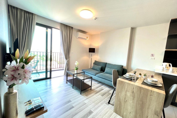 The Win Condominium. 1 bedroom. Khao Talo. East Pattaya. 8th floor. Year contract