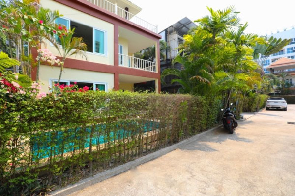 Pool Villa 2 bedrooms at Pratamnak Hill 600 meters from the beach