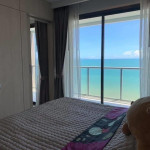 Apartment 1 bedroom. 28th floor. 180 degree sea view. AERAS Condo Pattaya