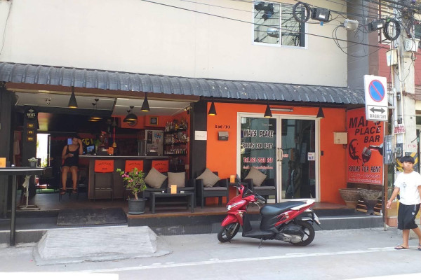 Guest House Pattaya, next to Wat Boonkanjanaram Road. Only 100 meters from Jomtien Beach