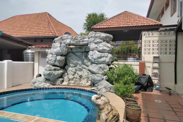 Pattaya Lagoon. 2 bedroom house in village in South Pattaya