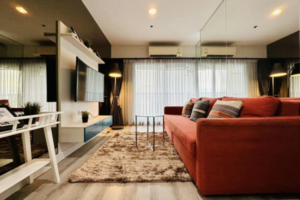 2 bedrooms. 11th floor. 5 minutes' walk to the Pattaya Beach. Centric Sea. Yearly contract