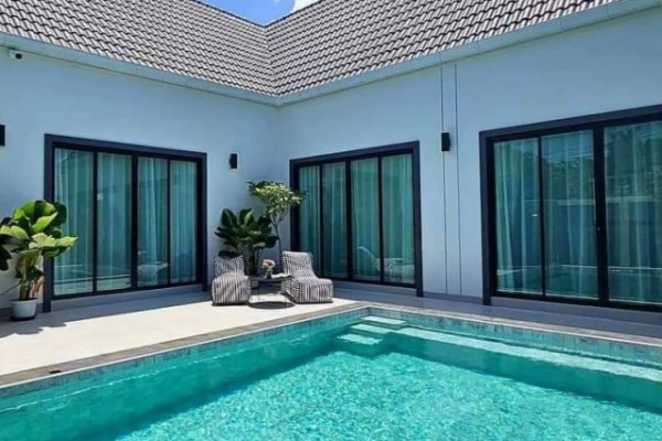 New 3 bedrooms Pool Villa at Mabprachan Lake