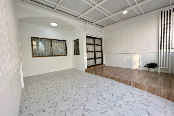 2 bedrooms townhome in Soi Thung Klom - Tan Man near Sukhumvit Road