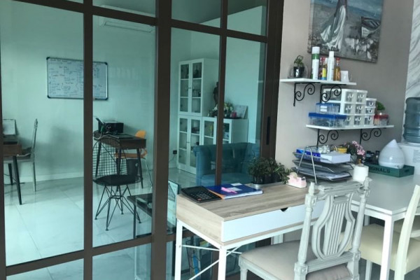 Espana Condo Resort. Shop house in residential project in Jomtien