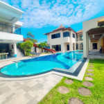 Two Pool Villas in the same 1 rai area. 7 bedrooms. Soi Mu Ban Phu Thara