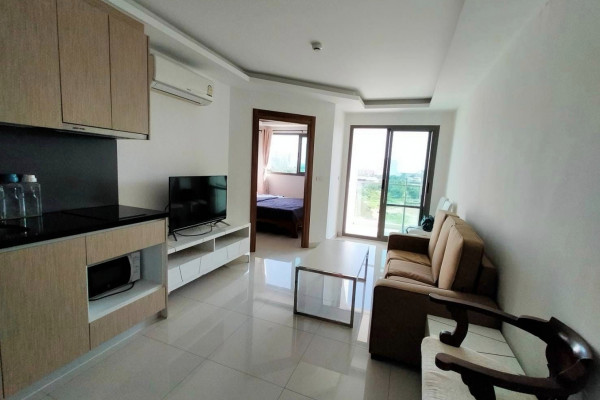 Laguna Beach Resort 3 - The Maldives. 1 bedroom apartment near the beach. 8th floor. Year contract