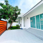 3 bedrooms Pool Villa with large garden, Chaiyaphruek