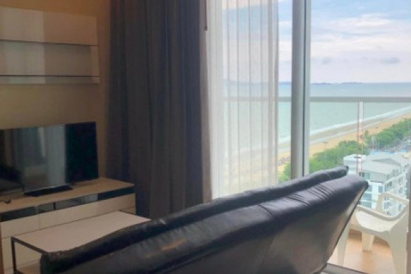 Cetus Beachfront Pattaya. Corner 1 bedroom apartment with Sea View. 18th floor