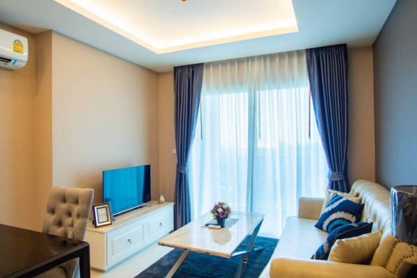 Urgent sale!! One Tower Condo Pratumnak Hill. New 1 bedroom. 7th floor. Sea view side, cool breeze