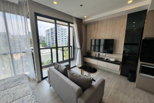 Studio in Pratamnak Soi 5. 5th floor. The Panora Pattaya